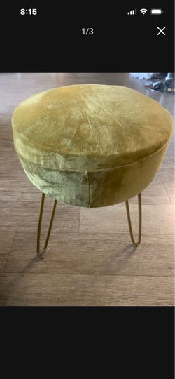 Accent stool w/ removable slipcover