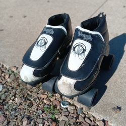 Vanilla Tuxedo Roller Skates. Size 9n Half .