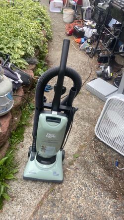 Vacuum need bag good condition price 10$. Pick up. E. Side. Tacoma