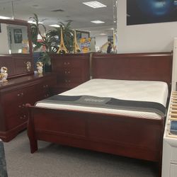 BRAND NEW) Beautiful 5pc Bedroom Set Available In Multiple Colors 45% OFF