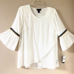 white blouse women's M brand new!