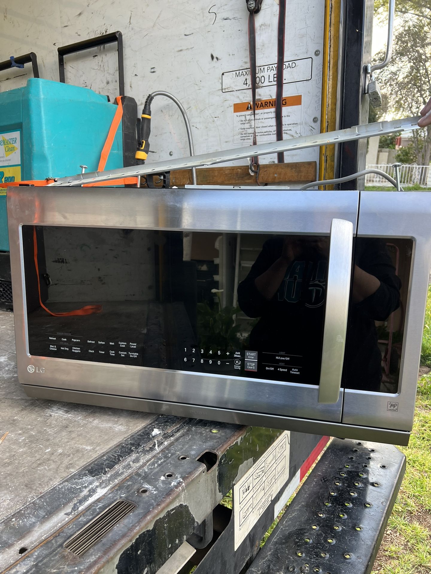 LG Microwave Vent for Sale in Highland, CA OfferUp