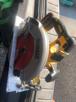 Dewalt saw brushless