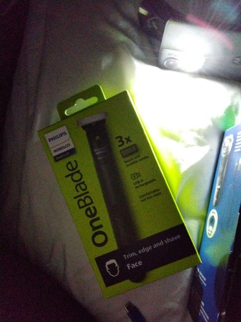 One blade Philips  Norelco