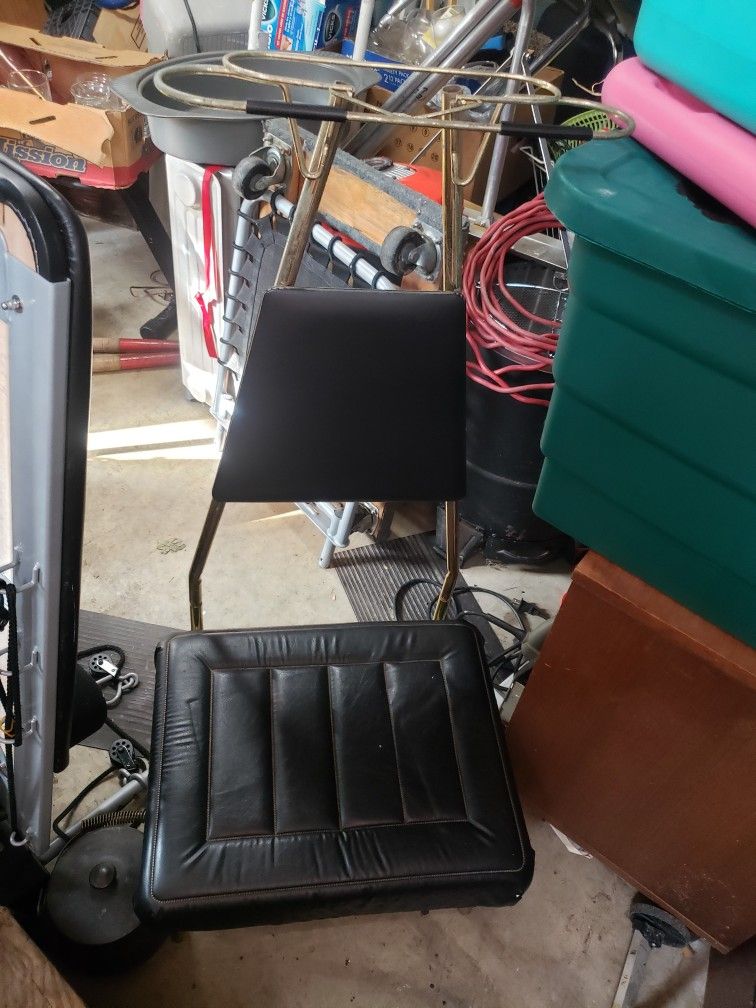 Butler Chair In Good Condition