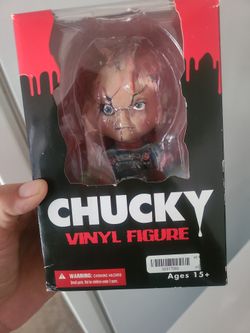 Chucky Figure By Mezco