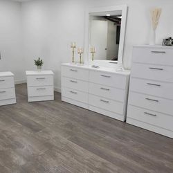 Dresser Whit Mirror, Chest And 2 Nightstands - Cómoda Con Espejo , Gavetero Y 2 Mesitas De Noche 