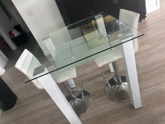 Glass Top Bar Table with 2 White Stools