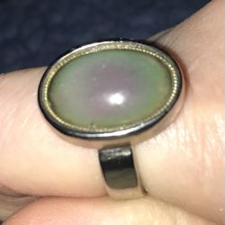 Genuine Vintage 1970s Mood ring