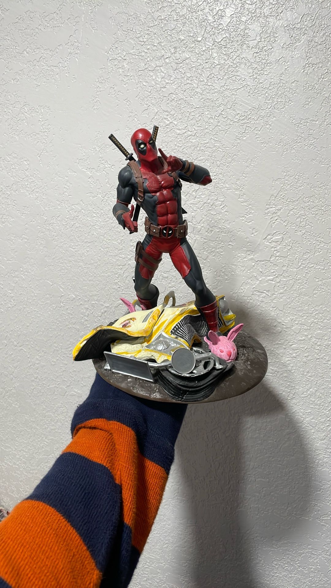 Deadpool Statue