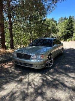 1999 Lexus LS 400
