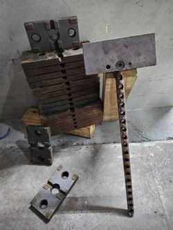 Heavy Duty Cast Iron Mold Plates Lot.. Delivery fee