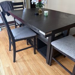 Dining room table 