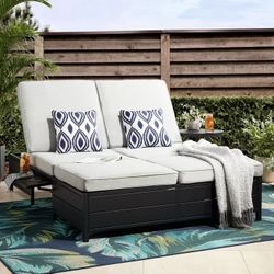 New in box Mainstays Asher Springs Outdoor Double Chaise Lounge Bench- Black & Gray (retail $500)