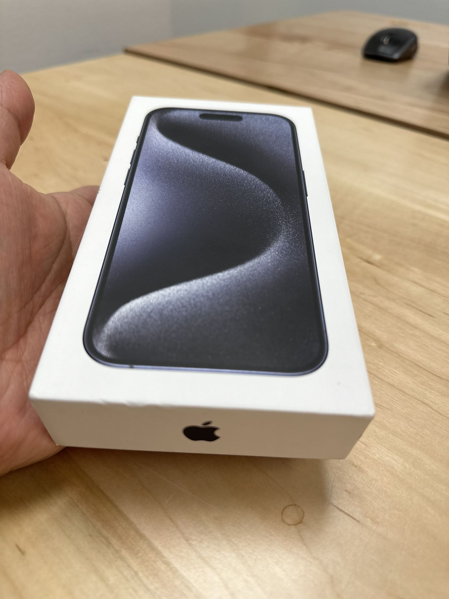 BLUE TITANIUM iPHONE 15 PRO 128gb NETWORK UNLOCKED FIRM