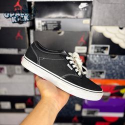 Size 8.5M - Old vans 