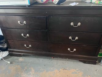 Chest cabinet