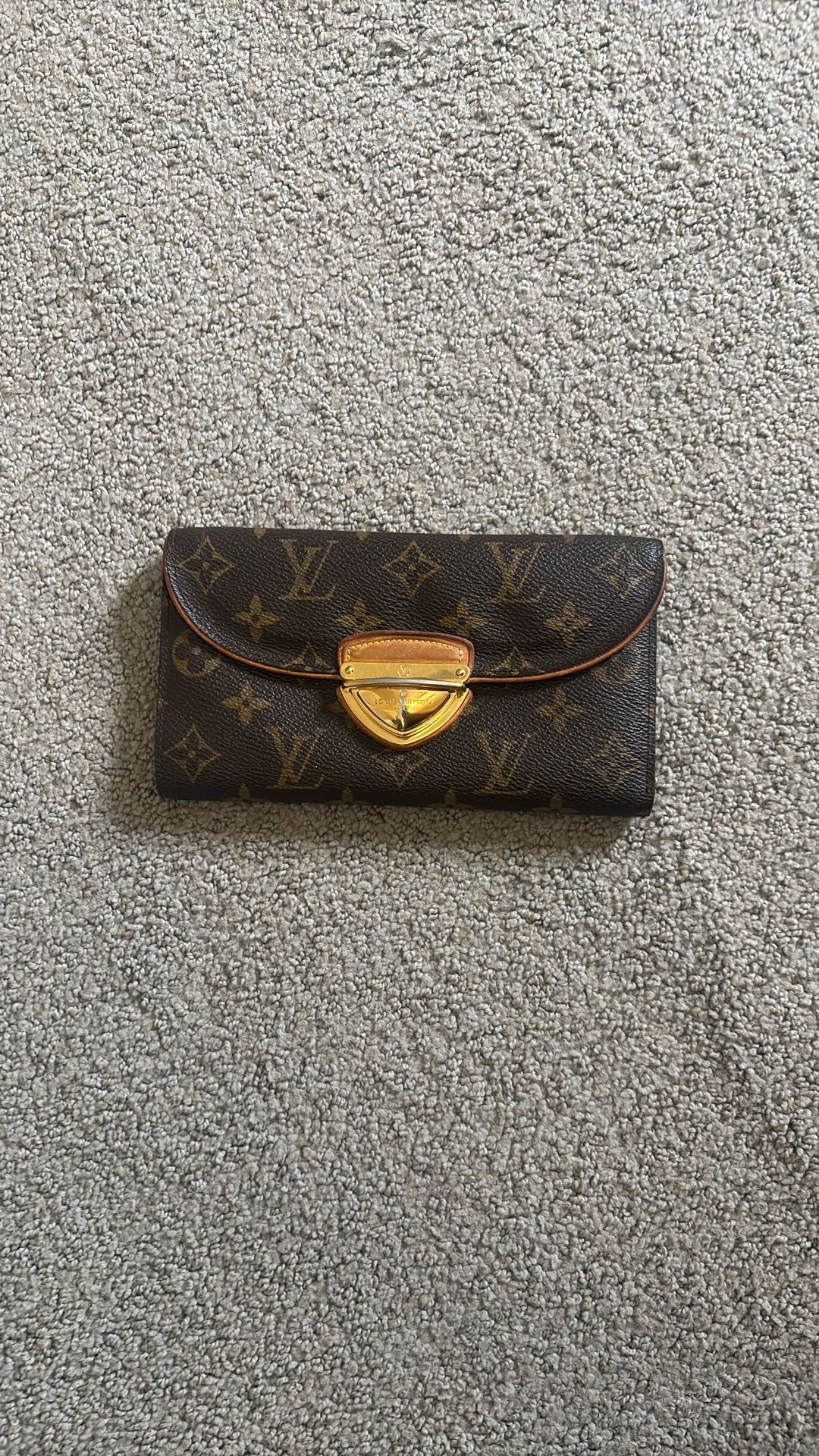 Louise Vuitton Wallet