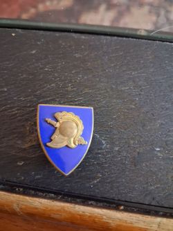 vinattage United States Military Academy (USMA) West Point Distinctive Unit Insignia (DUI) or staff lapel pin