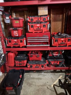 Milwaukee PACKOUT  Tools and more for sell