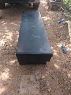 Metal toolbox