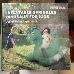 INFLATABLE SPRINKLER DINOSAUR FOR KIDS