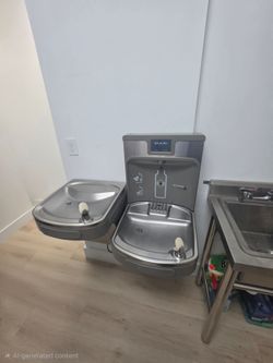 Bebedero de dos niveles, fountain drink