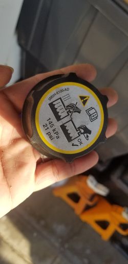 2006 Mazda 3 coolant tank cap