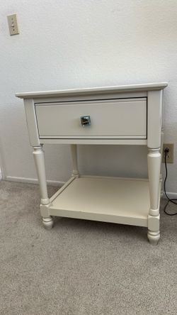 Night stand / side table