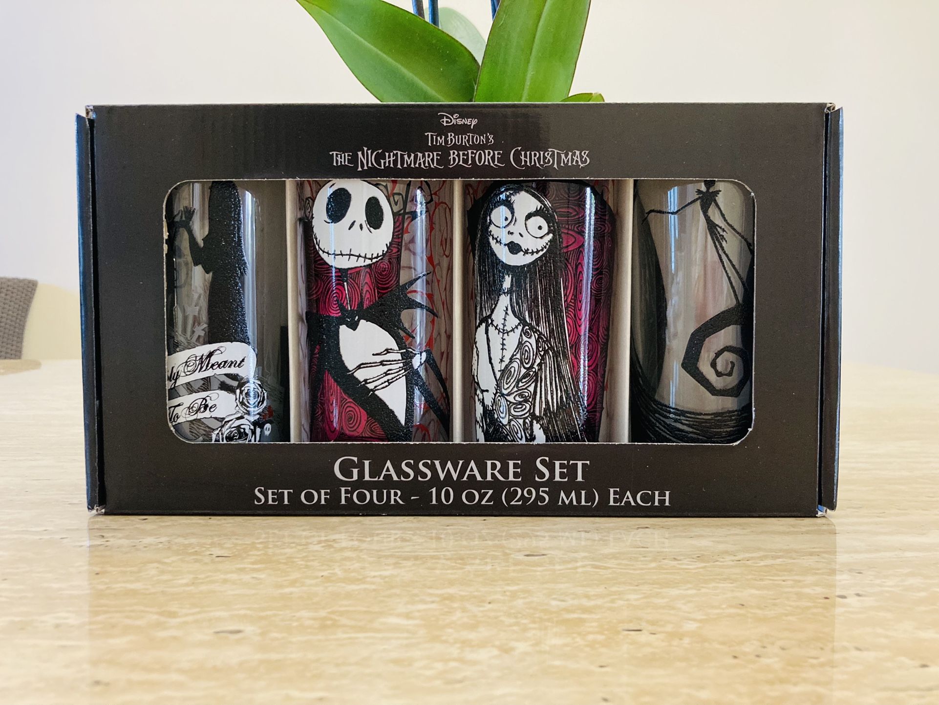 Disney The Nightmare Before Christmas Set of Four 10 oz glasses 🎃🎄🎃