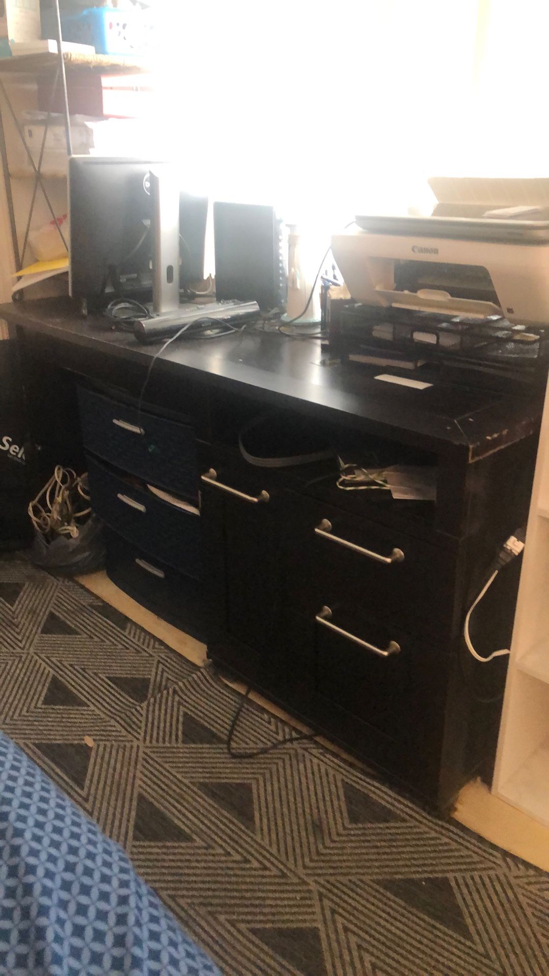 Desk $30 ——-60/21/30 H