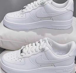 Nike Air Force One Size 8 Women