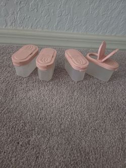 4 Vintage Tupperware Containers
