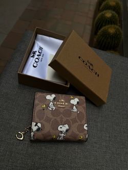 Snoppy wallet new