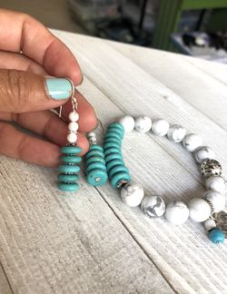 Handmade turquoise bracelet n earrings set!