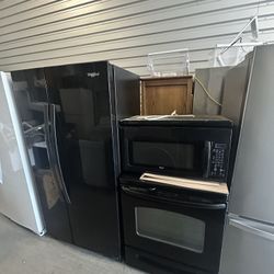Black Appliance Set Refrigerator Stove Microwave Dishwasher 