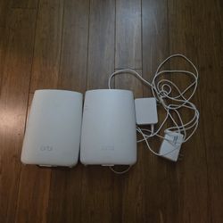 Orbi  Tri-Band Mesh Wifi Router System