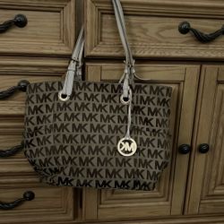 Michael Kors  Hand Bag