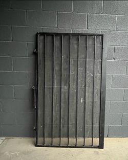 Metal wrought iron side gate pool gate