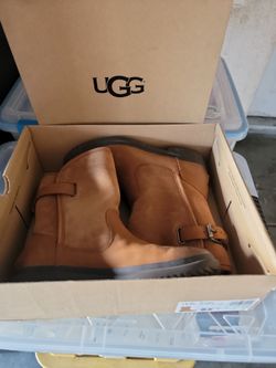 Ugg woman boots