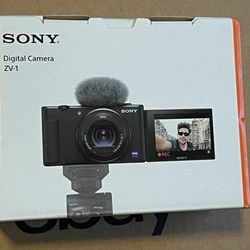 Sony - ZV-1 20.1-Megapixel 4k Digital Camera for Content Creators and Vloggers - Black
