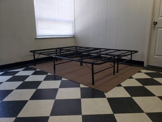 Queen size bed frame - can DELIVER almost anywhere for $20 extra - gently used and in very good condition 😍