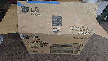 Lg air conditioner 11,800 but new in box $250