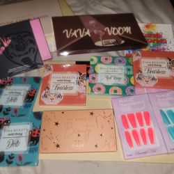 Makeup PALETTES ALL SIZES DIFFERENT PRICES