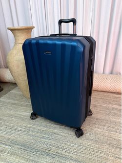 Ricardo Hardside Luggage Spinner
