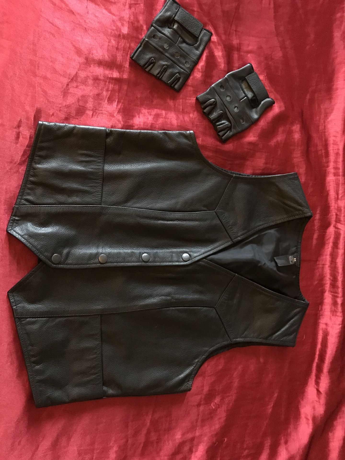 Ladies Motorcycle Vest & Gloves