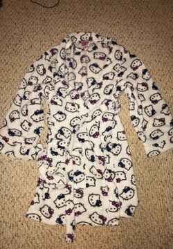 Hello Kitty size small robe