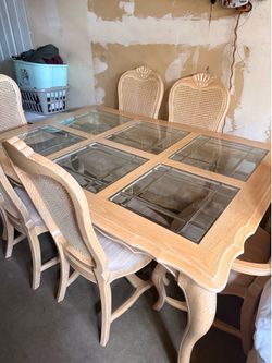 Kitchen table