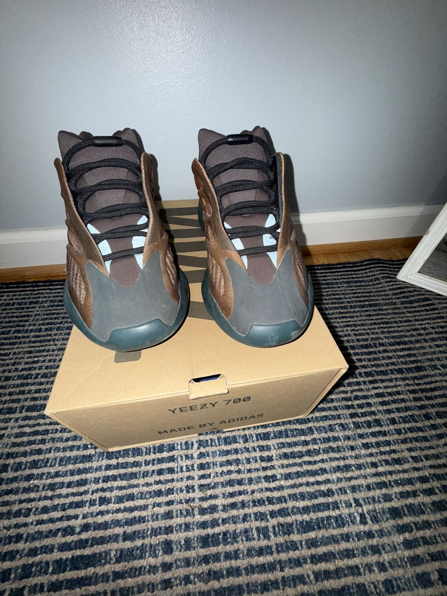 Yeezy 700