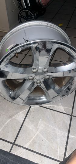 Dodge Charger 20in stock rim